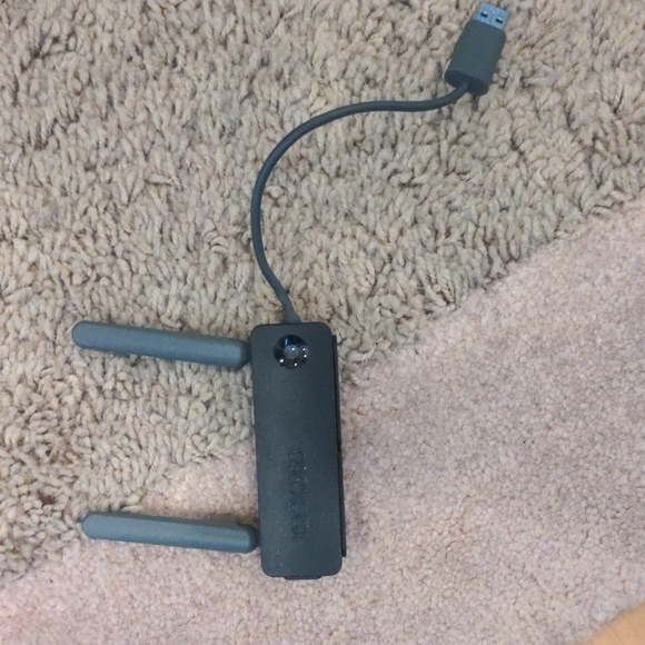 Xbox 360 Console - Picture 2 of 6